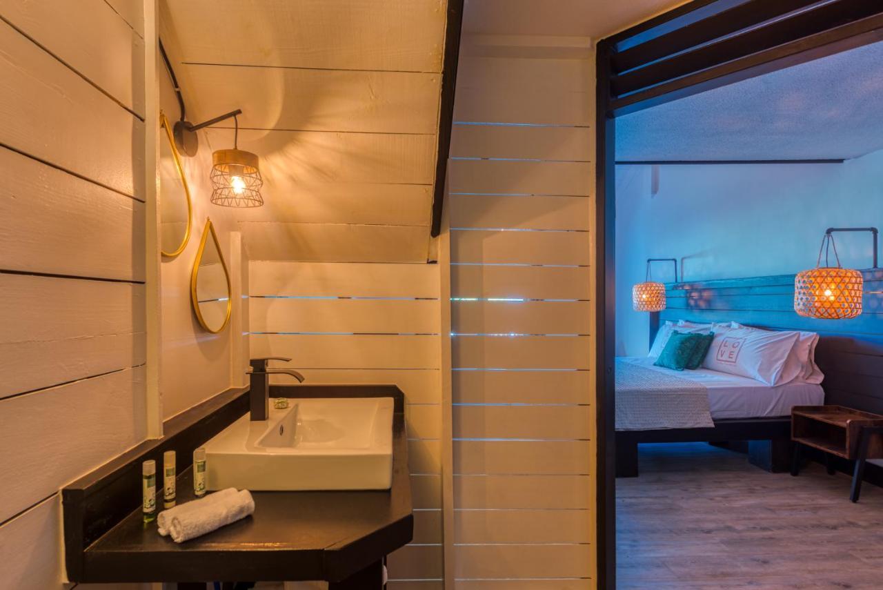 Love Boutique Hotel Grand Case Exteriör bild